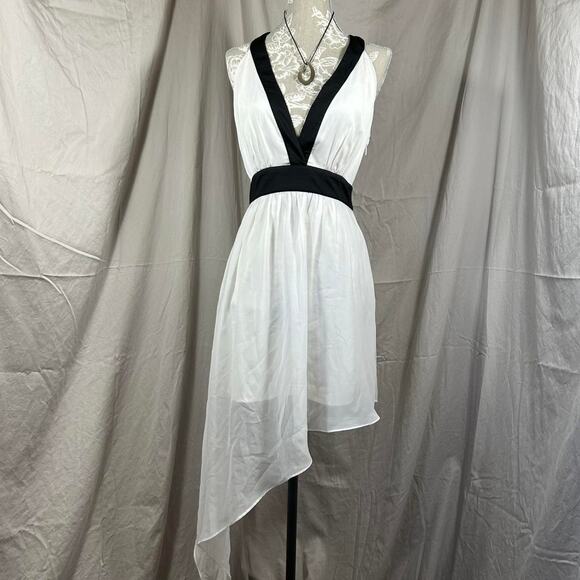 Y2K Bebe White & Black Asymmetrical Hem Mini Dress/Top - Picture 5 of 8